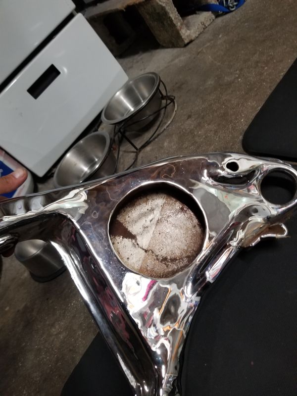 Molded aarms not extended for B body (cadillac, caprice Molded a-arms not ex