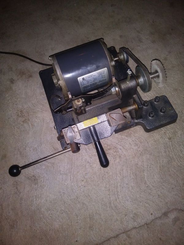 HillMan Key machine key cutter 4100 for Sale in Los Angeles, CA OfferUp
