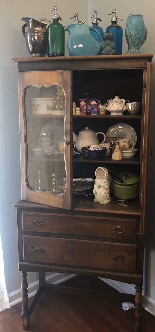 Vintage 1960’s China Cabinet and matching Buffet for Sale in Wilmington ...