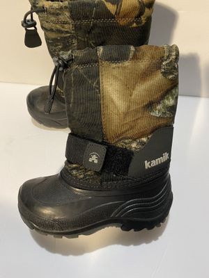kids snow boots size 10