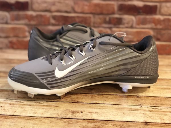 nike flywire baseball cleats