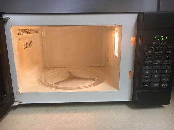 Black Microwave - Goldstar Intellowave Even Heat System for Sale in