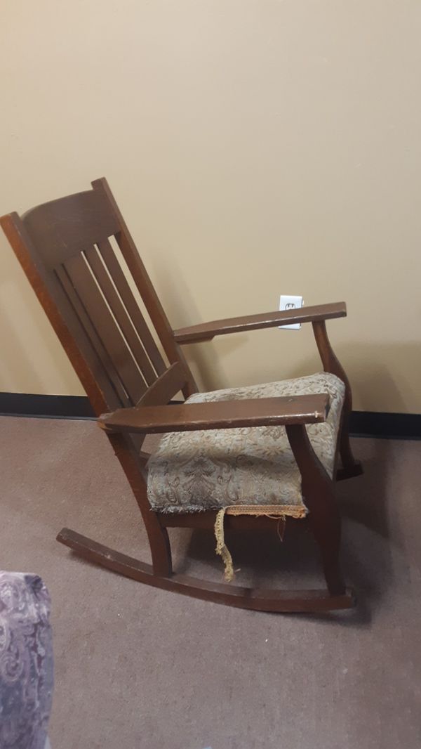 Antique rocking chair. 100 + years old for Sale in Virginia Beach, VA