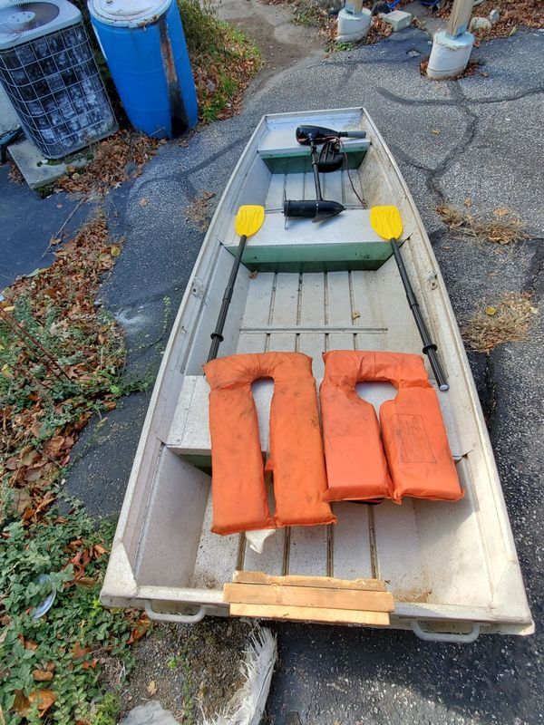 10 foot. Flat bottom boat/ John boat. for Sale in Shelton, CT - OfferUp