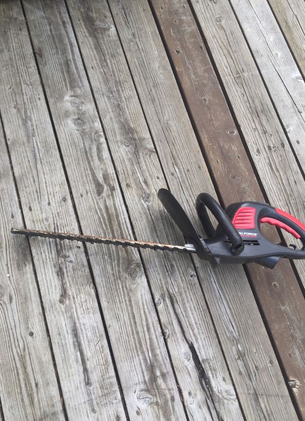Task Force 18 inch electric hedge trimmer. Model 22033 for Sale in