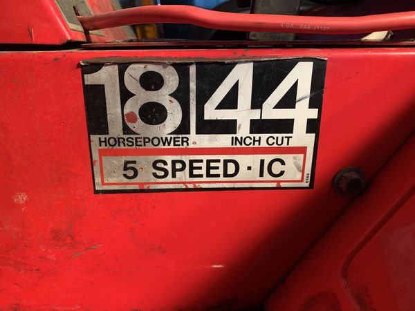 1986 Mtd 18 hp Mower for Sale in Middleburg Heights, OH 