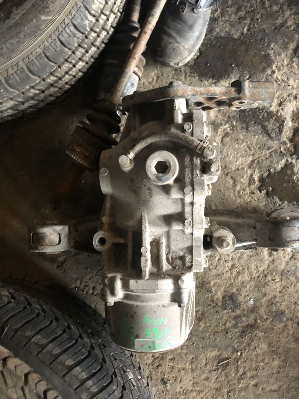 20032006 Toyota Matrix Pontiac Vibe Transfer Case Assembly AWD 4WD 4X4