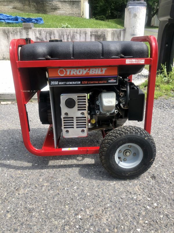 Troy Bilt 3550/5250 Watt Gas Generator Nice! for Sale in Pottsville, PA