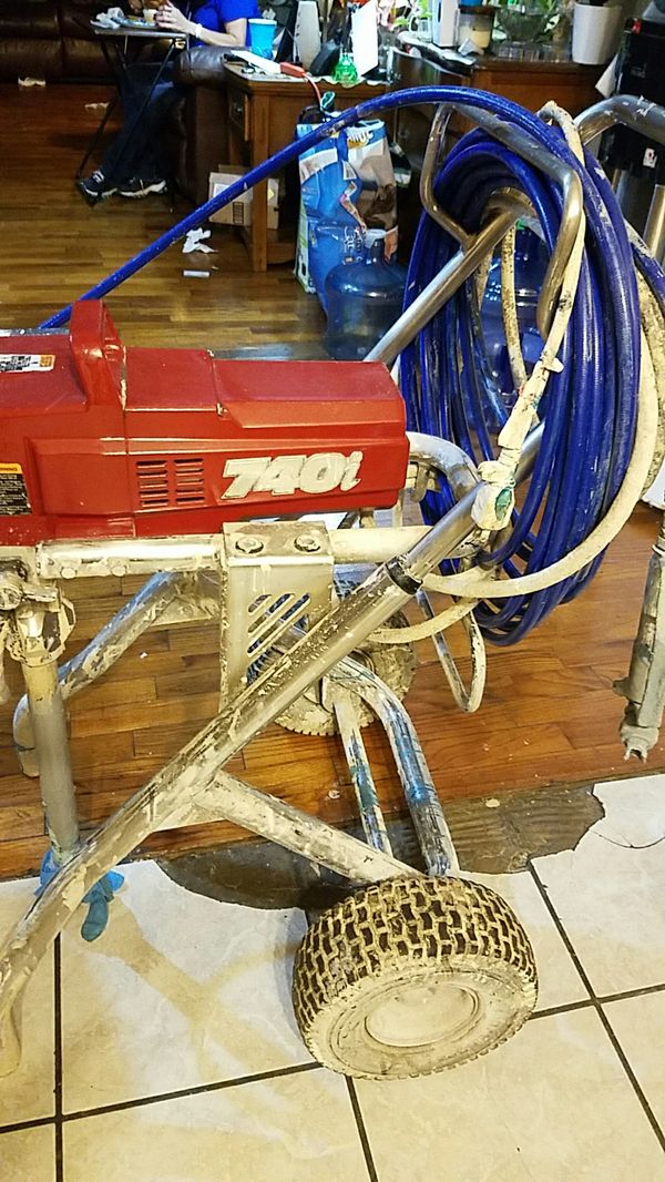 Used TITAN 740ix airless paint sprayer for sale for Sale in Irving, TX