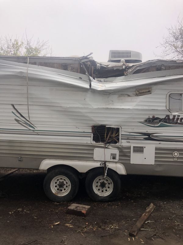 2006 algo Camper trailer damaged RV for Sale in Modesto, CA OfferUp