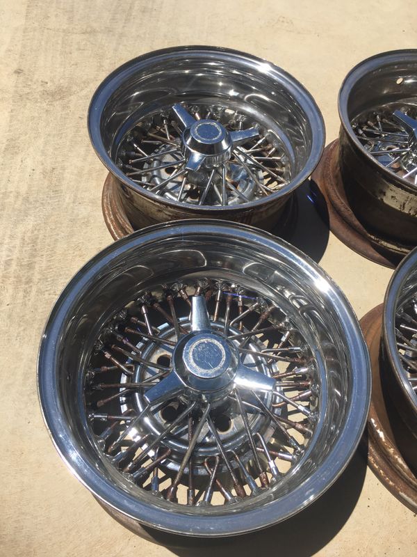 cost to replace spoke and true wheel