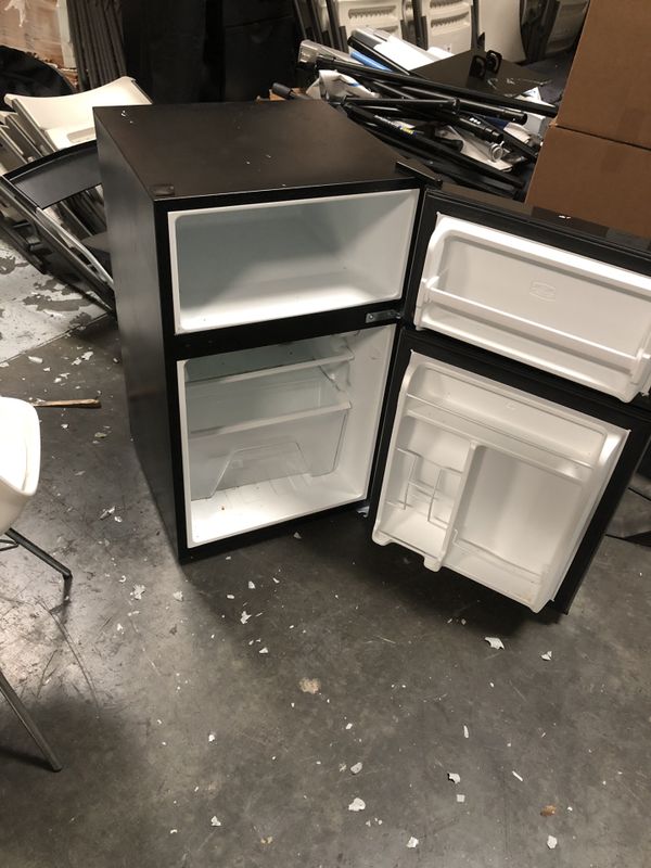 whirlpool mini fridge with freezer settings