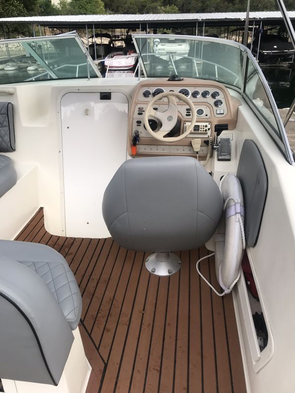 1998 Rinker Fiesta Vee 266 for Sale in Austin, TX - OfferUp