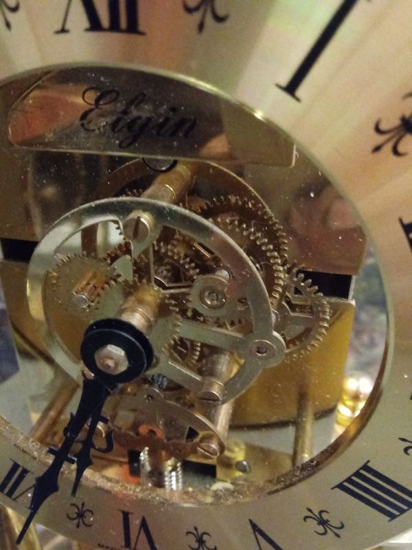 Elgin manual wind anniversary clock for Sale in Renton, WA OfferUp