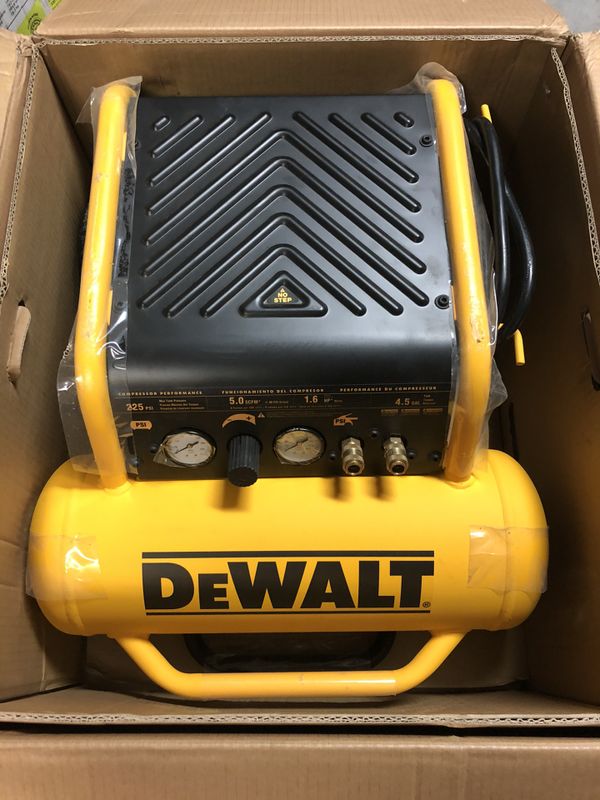 DeWalt 4.5 Gal. Portable Electric Air Compressor (225 PSI Model