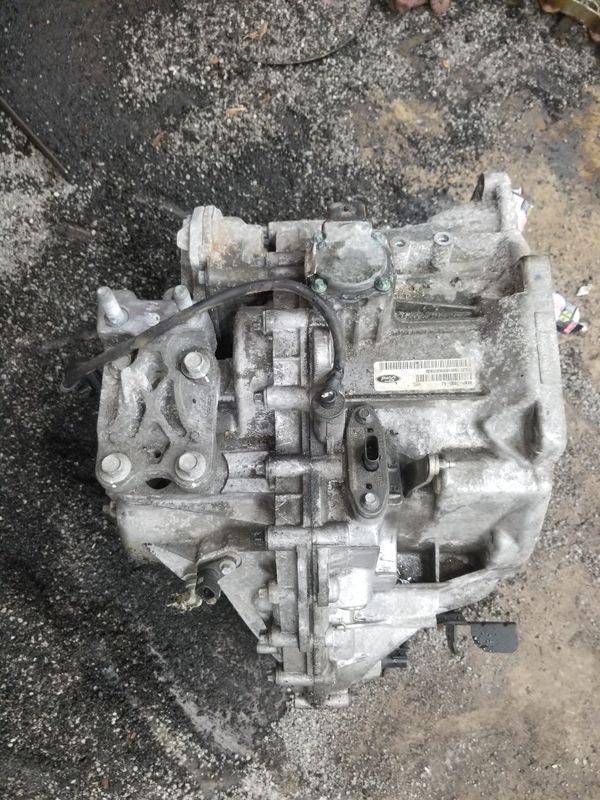 2011 Ford fiesta transmission for Sale in Chicago, IL OfferUp
