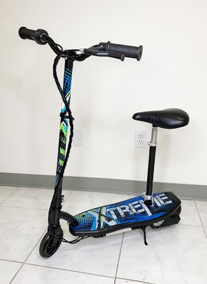 Brand New $75 Kids Teens Electric Scooter w/ Seat Hand Brake Kick Stand Rechargeable Battery (29x8x35”) for Sale in South El Monte, CA