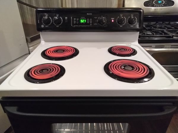 GE SPECTRA ELECTRIC RANGE for Sale in New Castle, PA - OfferUp