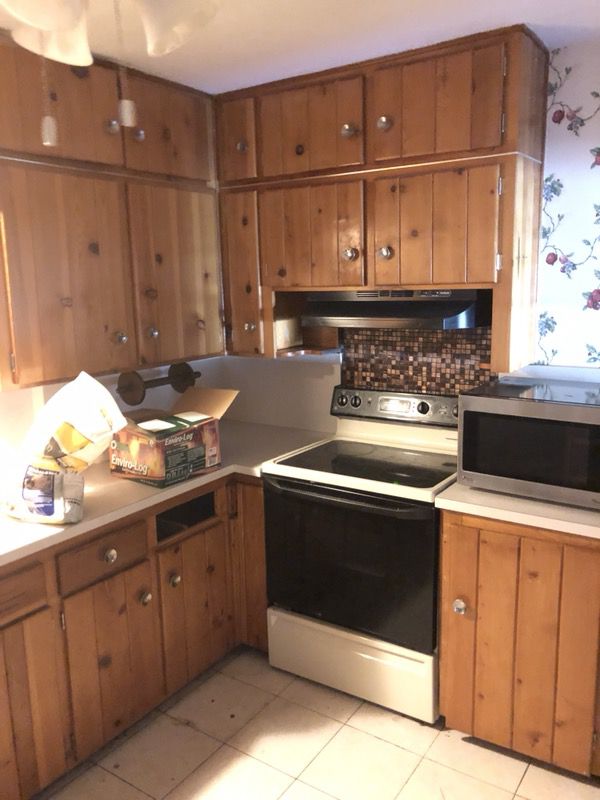 Real wood kitchen for Sale in Jacksonville Beach