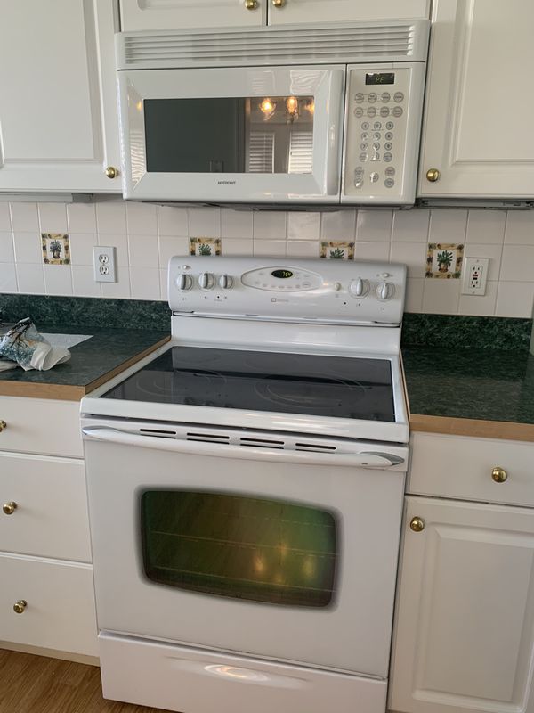 Over the range microwave 30 in wide, 15.5 height for Sale in Glenolden, PA OfferUp