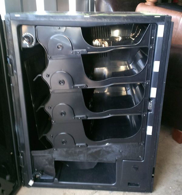 FREE FREE Maytag Skybox Personal Beverage Vending Machine Beer Soda Can