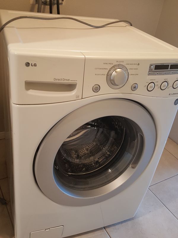 LG WM2050CW White Front Load Washer WM2050WH for Sale in Rancho