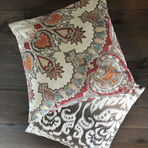 Pottery Barn Throw Pillows for Sale in Las Vegas, NV - OfferUp