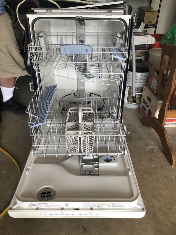 Dishwasher (Maytag Quiet Series 400) for Sale in Gresham, OR OfferUp