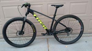 Excellent black yellowTrek Marlin 6 Large bike with upgrades for Sale in Laveen Village, AZ