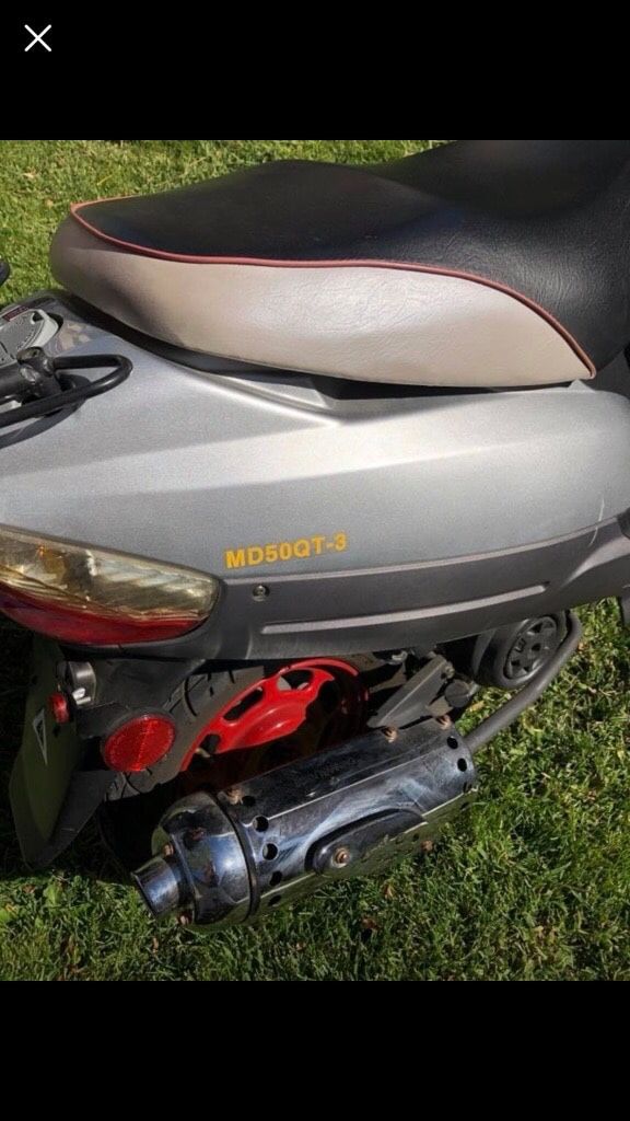 2011 KAIT MC0850 RED AND BLACK MOPED for Sale in Las Vegas, NV - OfferUp