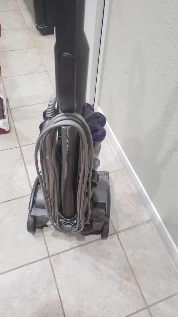 Dyson DC17 animal vacuum cleaner for Sale in Atascocita, TX OfferUp