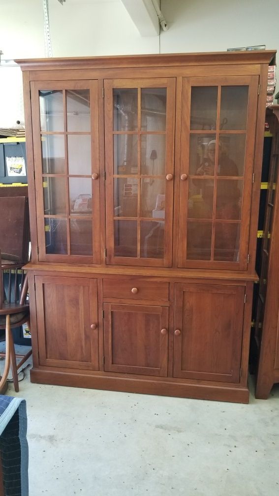 Ethan Allen American Impressions Buffet and Hutch for Sale in Portland ...