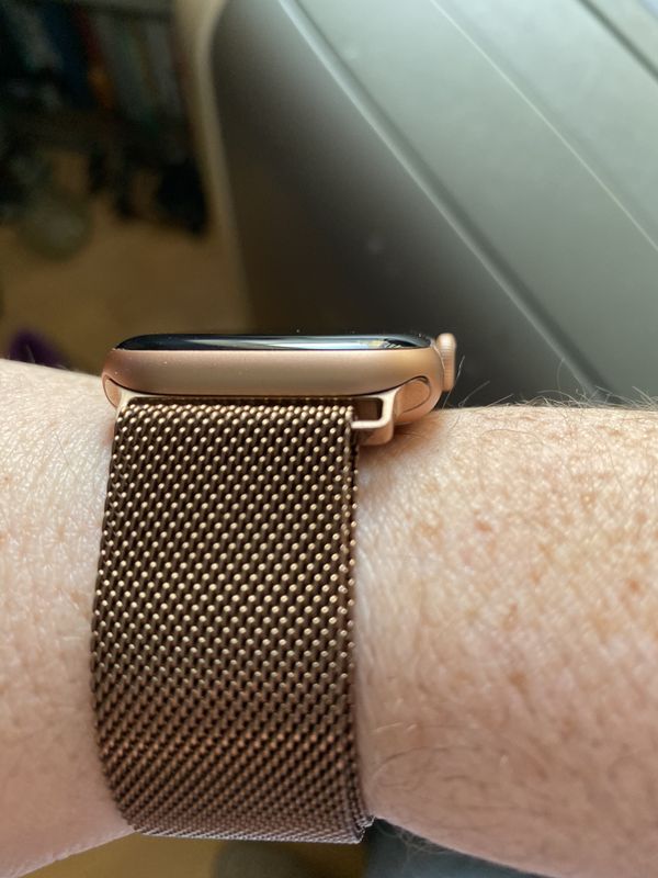 gold aluminum case pink sand sport loop