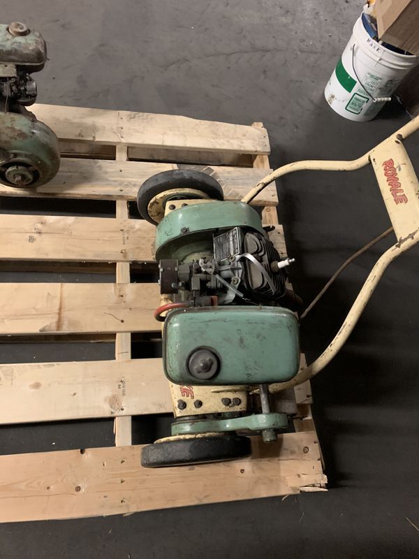 1951 REO Royal lawn mower plus plus plus for Sale in Wadsworth, OH
