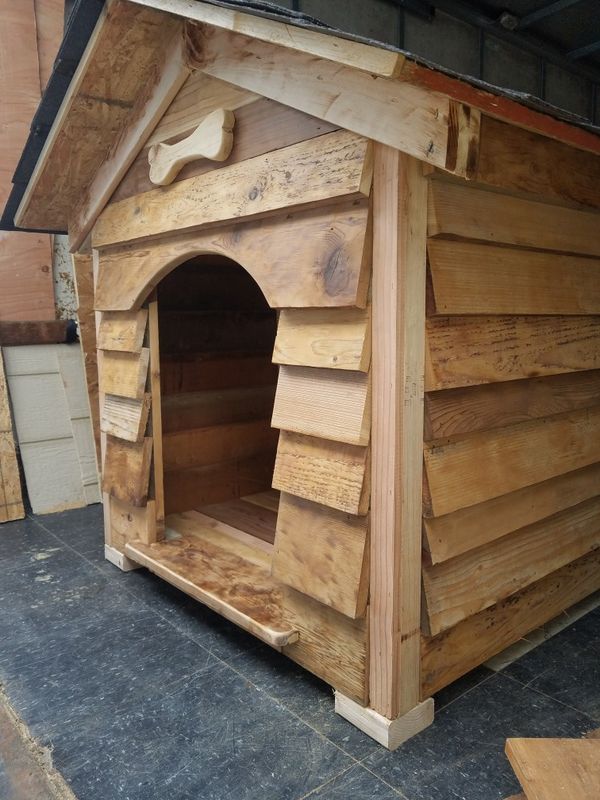 Custom dog house cedar wood for Sale in WA OfferUp