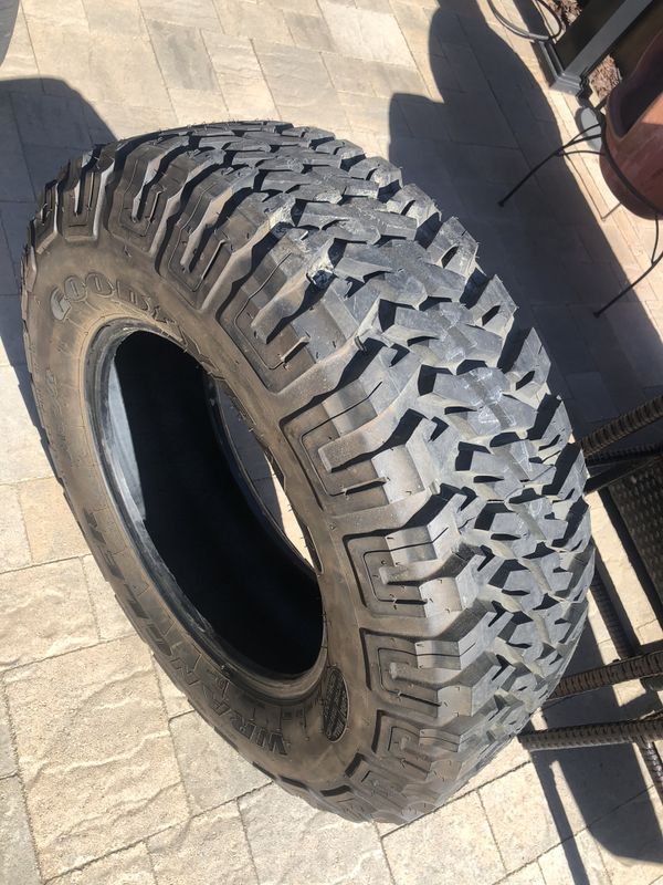 1 Goodyear Wrangler Mud Tire Terrain MT/R 265 70R17 32