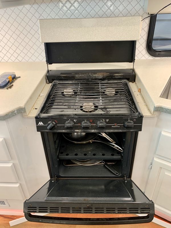 Rv , camper 21 inch 3 burner gas stove top and oven for Sale in