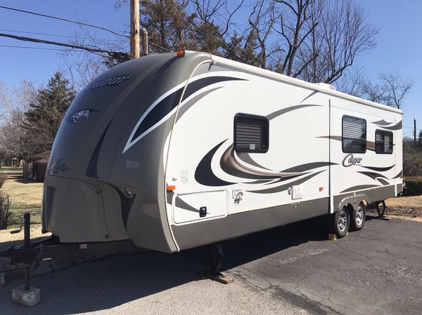 28 foot keystone travel trailer