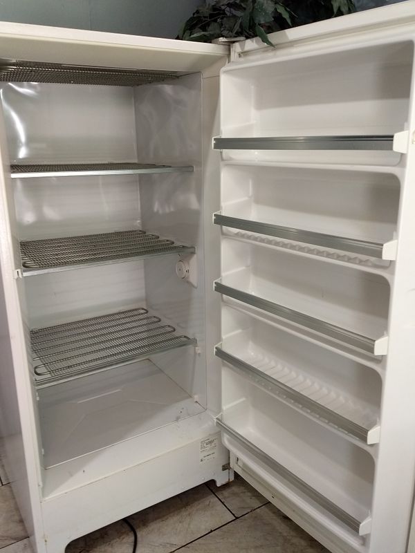 Gibson large stand up commercial grade deep freezer for Sale in Suffern