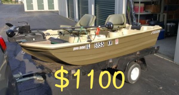 Sun Dolphin fishing boat for Sale in Elgin, IL - OfferUp