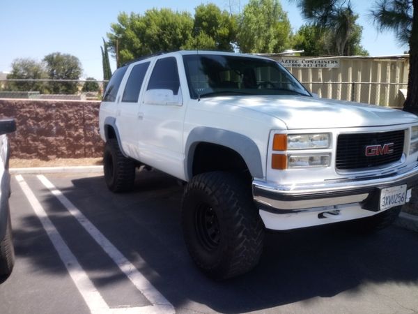 98 GMC YUKON SLT 4X4 for Sale in Santa Clarita, CA - OfferUp