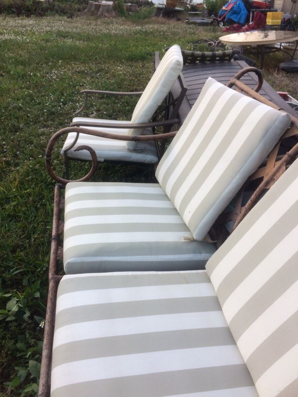 offerup outdoor furniture