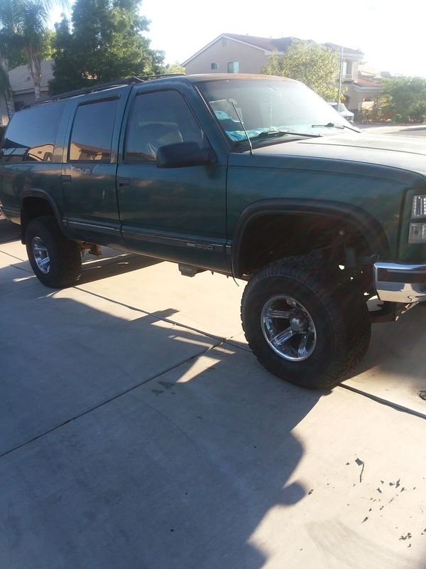 98 Suburban lifted... for Sale in Surprise, AZ - OfferUp