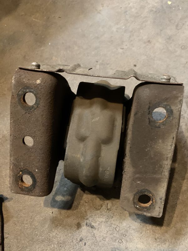 Silverado motor mounts for Sale in San Bernardino, CA OfferUp
