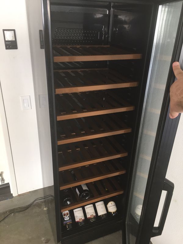 Avanti 100-150 bottle wine cooler for Sale in San Diego, CA - OfferUp