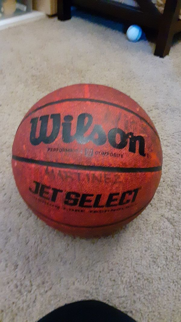 Wilson 28.5 indoor/outdoor basketball for Sale in WA, US - OfferUp