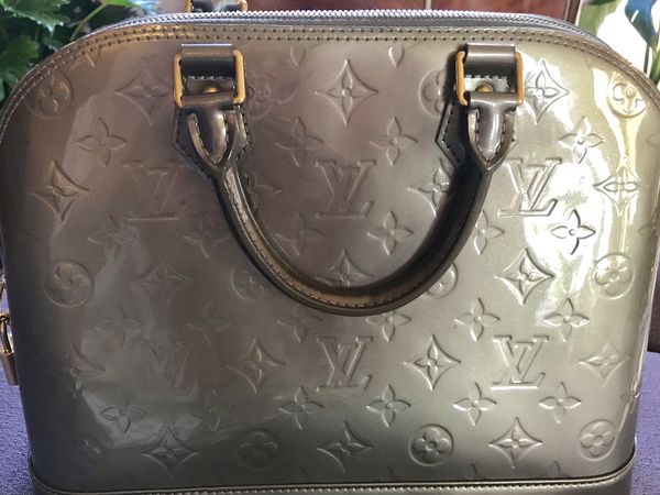 Authentic Louis Vuitton Alma Pm in Gris Vernis Leather for Sale in Tucson, AZ - OfferUp