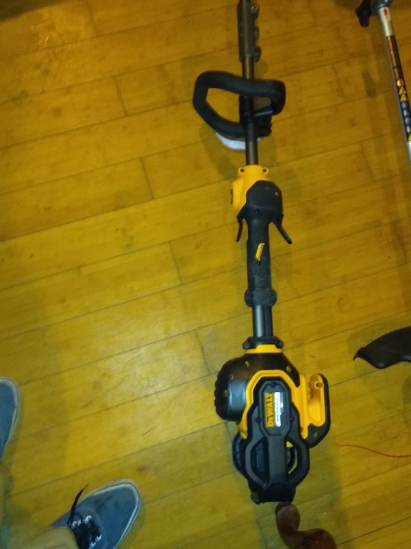 DeWalt 60v brushless weed eater for Sale in WA OfferUp