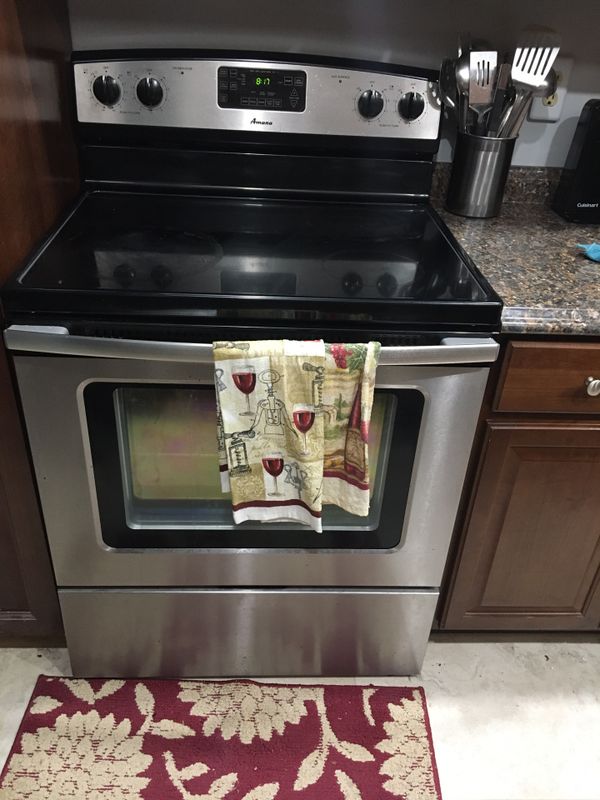 Stainless Steel/Black Electric Amana Stove for Sale in North Lauderdale
