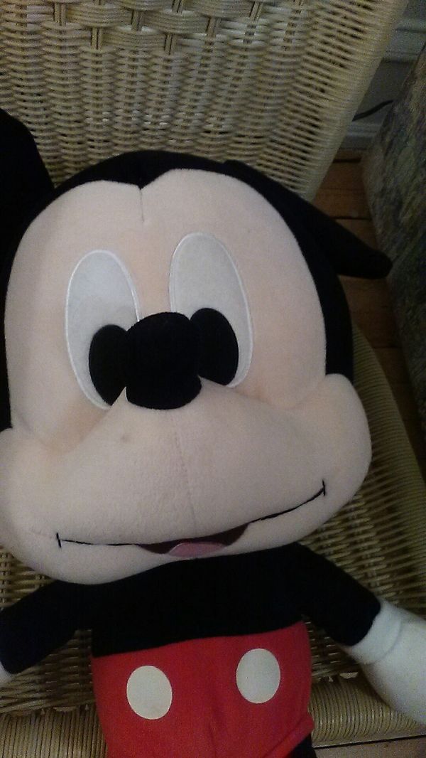 giant mickey mouse stuffed animal